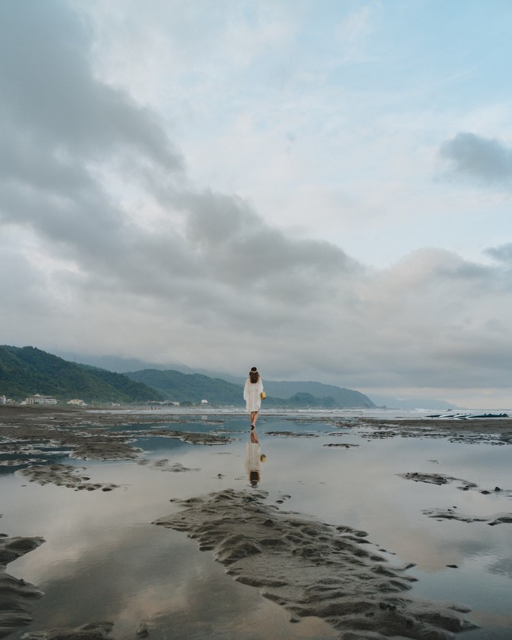 Yilan Black Sand Beach - witandfolly.co